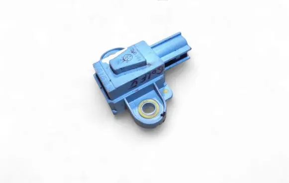 Volkswagen Golf V Airbag deployment crash/impact sensor 1K0955557A