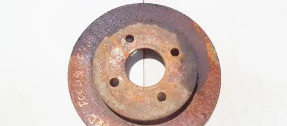 Ford Focus Rear brake disc neventiliuojamas