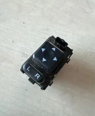 Subaru Forester SF Wing mirror switch