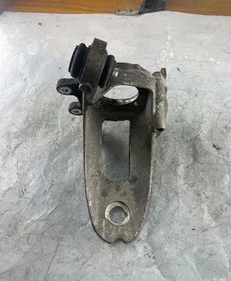 BMW X5 E53 Rear wheel hub spindle/knuckle 
