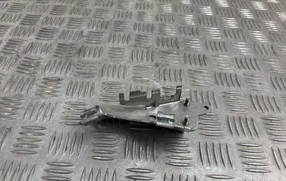 Skoda Octavia Mk4 Other engine bay part 05L131121M