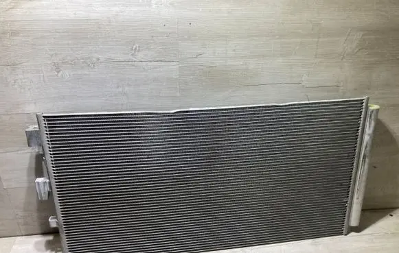 A/C cooling radiator (condenser)
