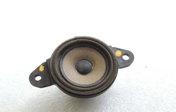 Toyota Yaris XP210 Panel speaker 8615002230