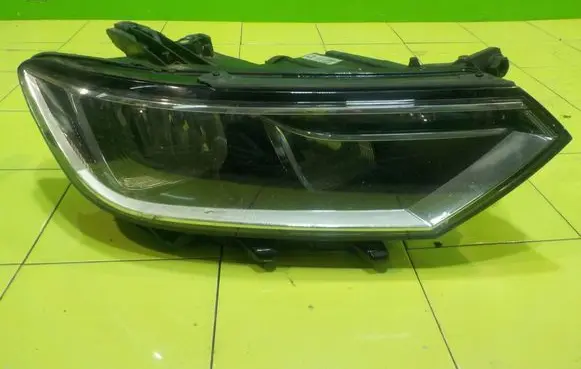 Volkswagen PASSAT B8 Headlight/headlamp 90064917