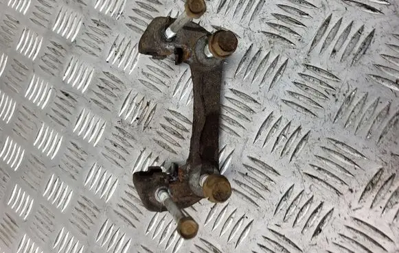 Suzuki Jimny Front Brake Caliper Pad/Carrier 