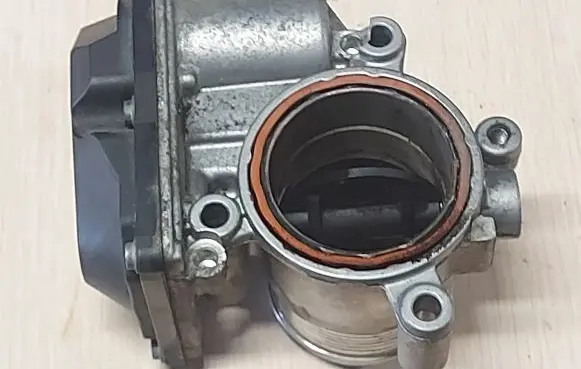 Audi A4 S4 B8 8K Throttle valve 03L128063E