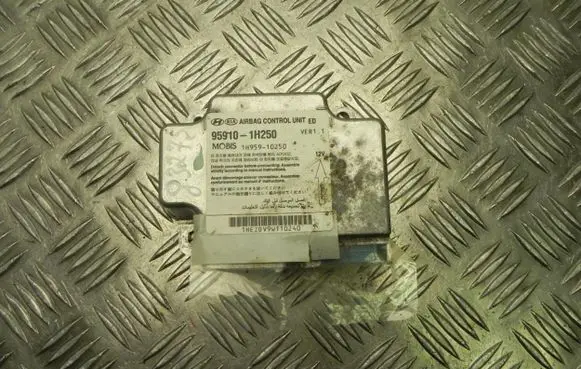 Hyundai i30 Airbag control unit/module 959101H250 G3272