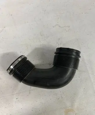 Audi Q7 4M Air intake duct part 059129616B