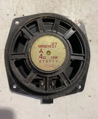 Mitsubishi Outlander Rear door speaker MR301667 370717