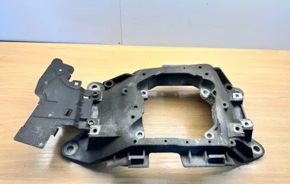 Audi A6 S6 C7 4G Gearbox mounting bracket 4G0399263R