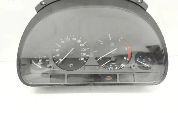 BMW 5 E39 Speedometer (instrument cluster) 62116906122 11000878413 6906122