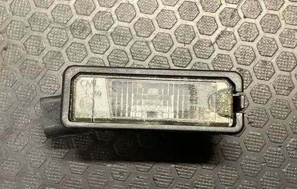 Volkswagen Golf VI Number plate light 1K8943021