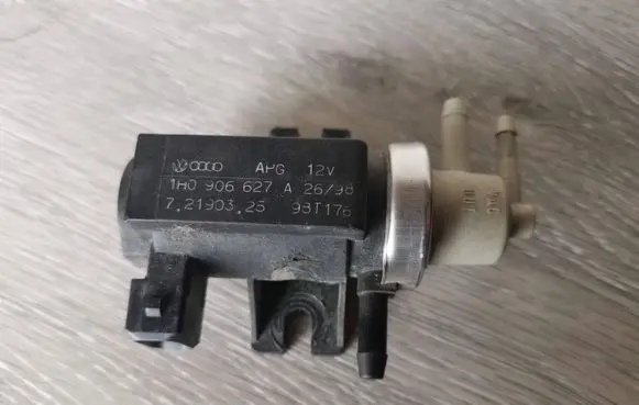 Volkswagen Golf IV Turbo solenoid valve 1h0906627a