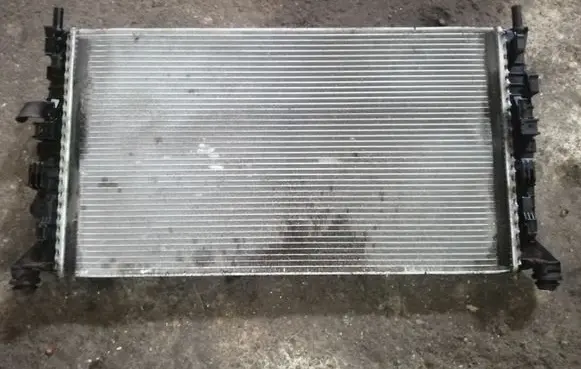 Ford C-MAX I Coolant radiator EB200906 3M5H8005TL
