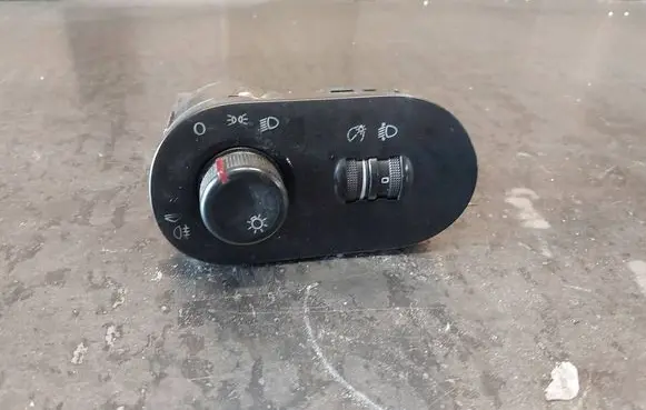 Seat Ibiza III (6L) Light switch 6L1941531AD