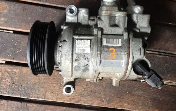Audi A5 8T 8F Air conditioning (A/C) compressor (pump) 8KD260805