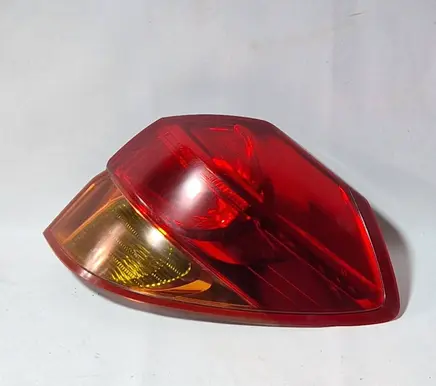 Subaru Legacy Rear/tail lights 22020792