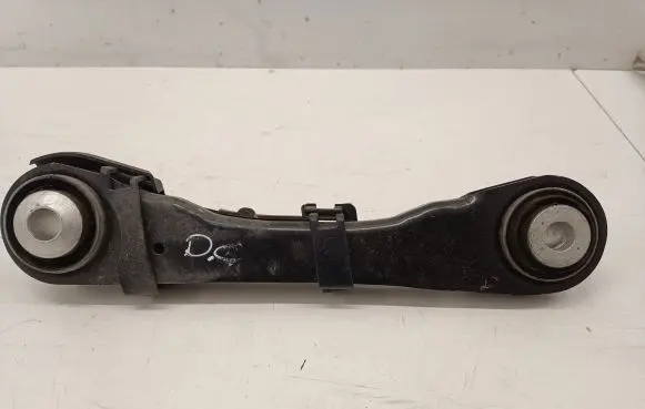 BMW 5 G30 G31 Rear upper control arm/wishbone 6867537