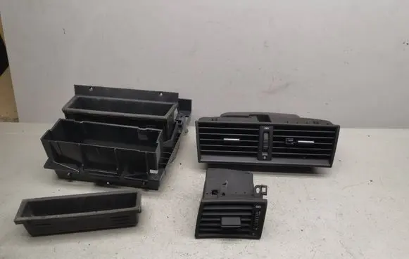 Mercedes-Benz C W202 Dash center air vent grill 2028300554 2028300754 2026890016