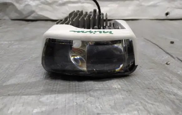Renault Talisman Headlight/headlamp 90070399