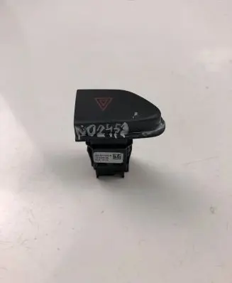 Renault Captur Hazard light switch 252907372R