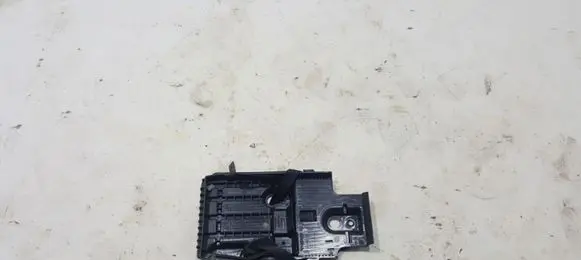 Volvo XC90 Battery bracket 31688220