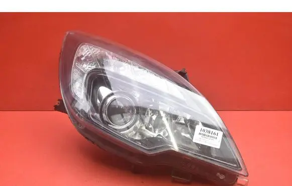 Opel Meriva A Headlight/headlamp 13253636