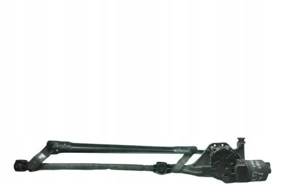 Ford Focus Front wiper linkage and motor 17508