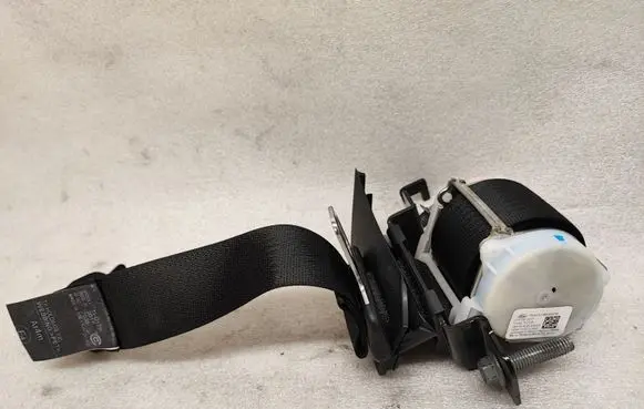 Ford Mustang VI Rear seatbelt FR3B63611B69