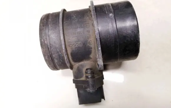 Audi A6 S6 C6 4F Mass air flow meter 0281002461 074906461b