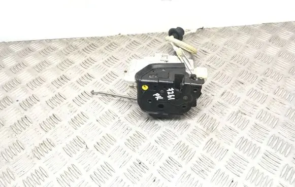 Audi A3 S3 8P Front door lock 4F2837015 5440515