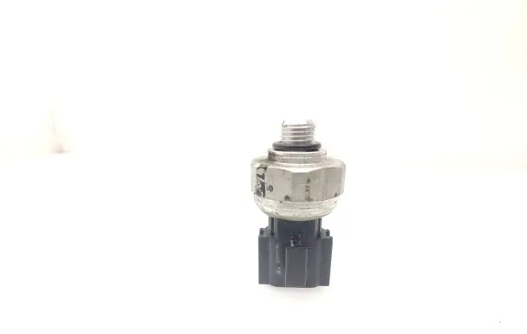 KIA Ceed Air conditioning (A/C) pressure sensor 