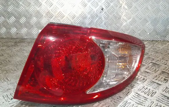 Hyundai Santa Fe Rear/tail lights 924022B000