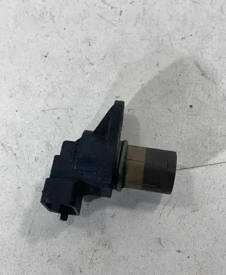 Mercedes-Benz E W211 Camshaft position sensor A0031539728