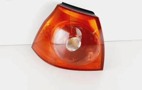 Volkswagen Golf V Rear/tail lights 1K6945095AC
