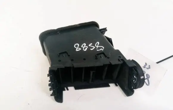 Toyota Corolla Verso AR10 Dash center air vent grill 5568064010 55680-64010