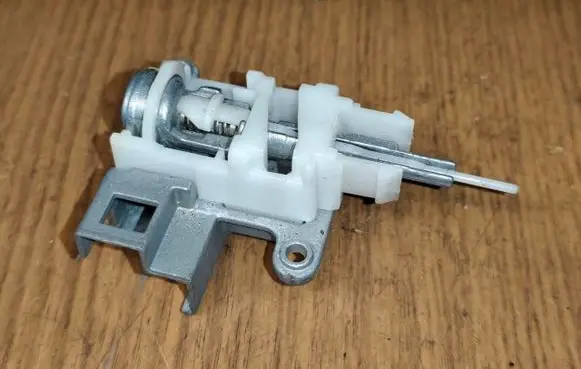 Jeep Cherokee III KJ Ignition lock 