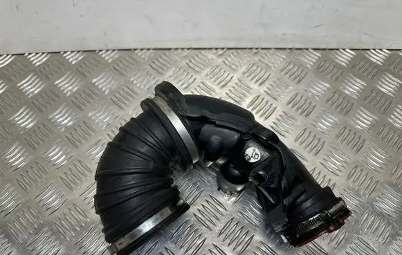 Mercedes-Benz C W205 Air intake hose/pipe A6510903542