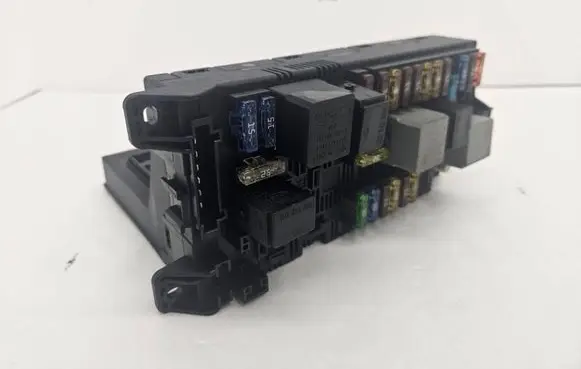 Mercedes-Benz E W211 SAM control unit 2115453901