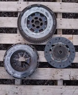Renault Kadjar Clutch set kit 302100495R