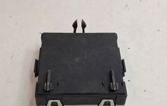 BMW 2 Active Tourer U06 Door control unit/module A2069007221