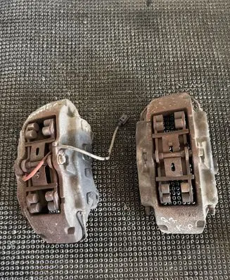 Audi Q7 4L Front brake caliper 7L6615106BG