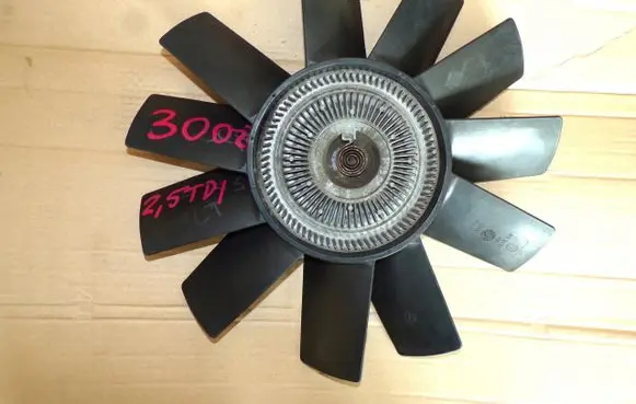 Volkswagen II LT Electric radiator cooling fan 074121302B