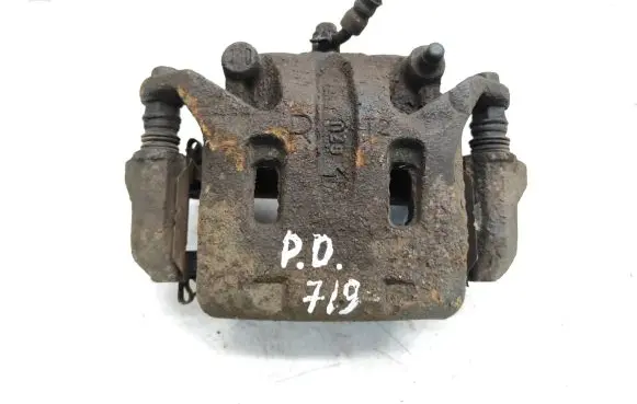 Nissan Pathfinder R51 Front brake caliper