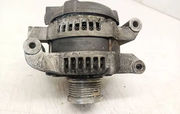 Toyota Corolla Verso AR10 Generator/alternator 270600G011