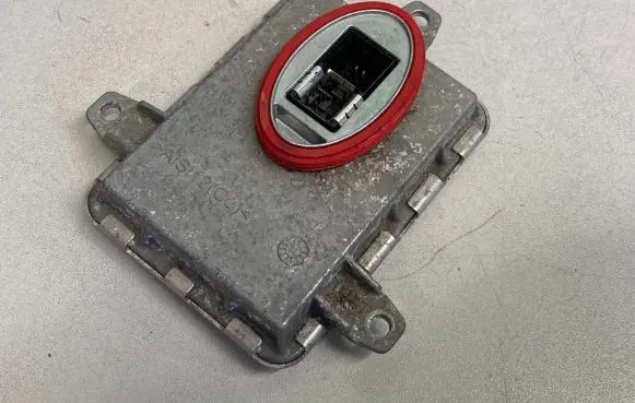 BMW X5 E70 Headlight ballast module Xenon 7356250 130732946100