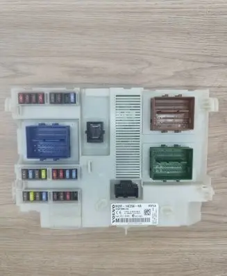 Volvo V60 Fuse module 31327995AA BG9T14C256HA 3659AF01125TP
