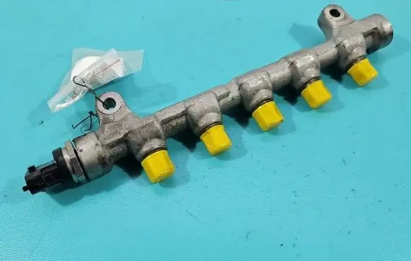 Hyundai i30 Fuel main line pipe 0445214181 IMPRK1523696