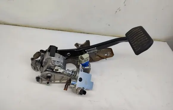 Volvo V60 Brake pedal 31317447