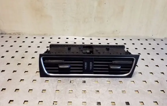 Audi A4 S4 B8 8K Dash center air vent grill 8T2820951B 06485006 06485005